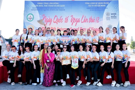 Bảo Lộc lan tỏa phong trào yoga, nâng cao sức khỏe cộng đồng