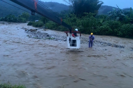 Công ty Điện lực Lai Châu nỗ lực sớm khôi phục cấp điện cho khách hàng bị ảnh hưởng do mưa lũ