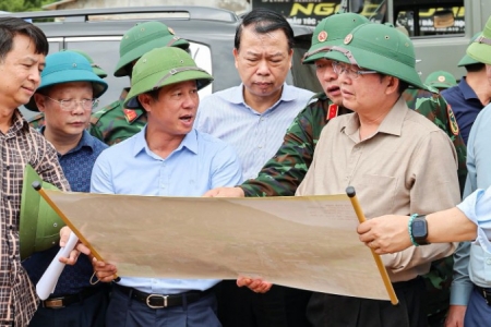 Đoàn công tác Chính phủ kiểm tra công tác khắc phục hậu quả mưa lũ tại Mường Than