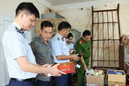 Hà Tĩnh: Xử phạt và truy thu thuế 37,7 tỷ đồng từ các vụ buôn lậu, gian lận thương mại