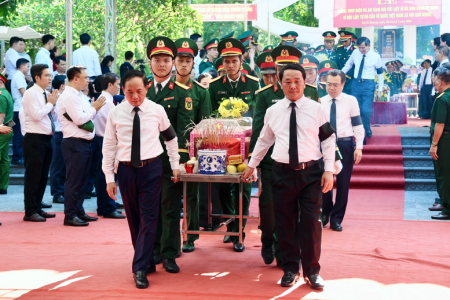 Lễ viếng, lễ truy điệu và an táng 34 hài cốt liệt sĩ tại Nghĩa trang Liệt sĩ Vị Xuyên