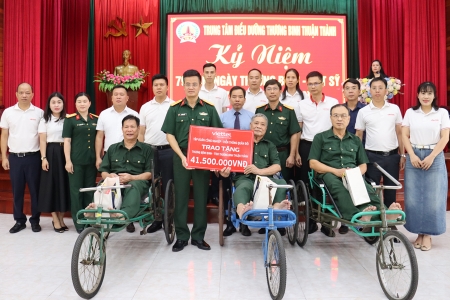 Viettel Bắc Ninh tri ân người có công tại Trung tâm Điều dưỡng Thương binh Thuận Thành