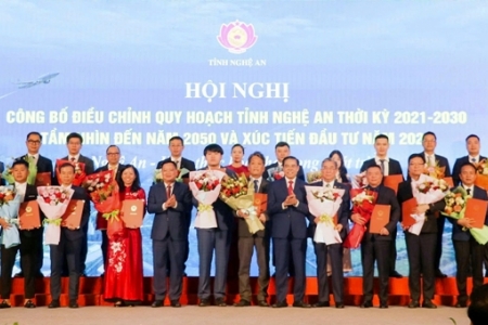 Nghệ An trao quyết định đầu tư cho 25 dự án, tổng vốn đăng ký hơn 110.000 tỷ đồng