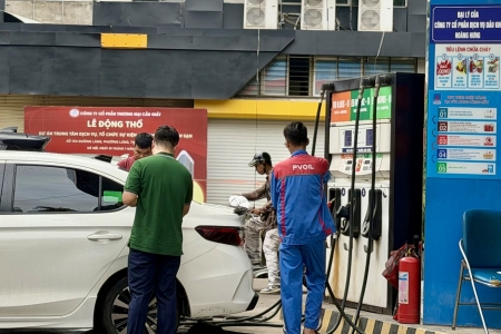 Giá xăng dầu hôm nay 1/8: Dầu Brent vượt 90 USD/thùng