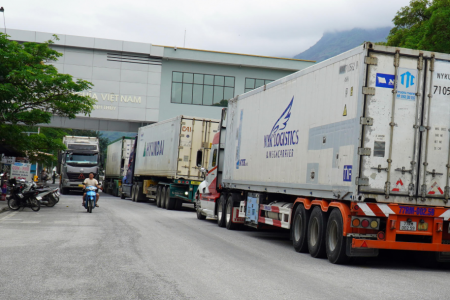 Kim ngạch thương mại qua Cửa khẩu quốc tế Thanh Thủy đạt gần 490 triệu USD