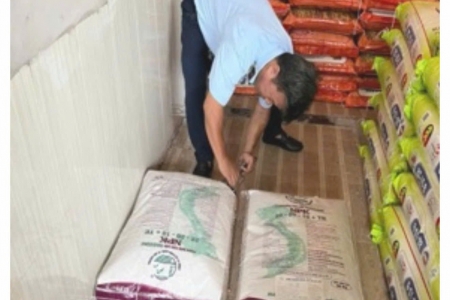 An Giang: Phát hiện 4,5 tấn phân bón giả, không đạt chất lượng, chuyển hồ sơ sang công an