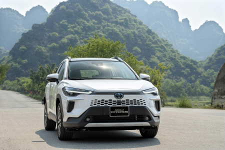 Thị trường xe hybrid tháng 7 lao dốc, Innova Cross HEV giảm gần 60%