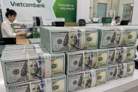 Tỷ giá USD hôm nay 15/8: Giá USD bán ra tăng
