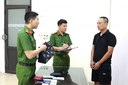 Ninh Bình: Bắt giữ đối tượng phá kính ô tô trộm cắp hơn 700 triệu đồng