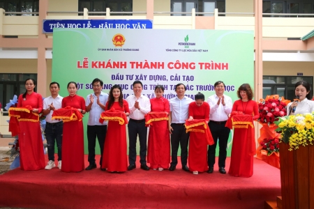BSR tài trợ 5 tỷ đồng tiếp sức nhà trường và các em học sinh xã Trường Giang vững bước năm học mới