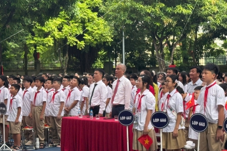 Hà Nội: Phường Nghĩa Đô tưng bừng ngày hội khai trường, rộn ràng đón năm học mới