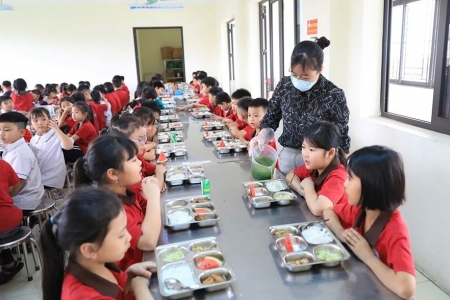 Hà Nội: 'Nỗi lo' về an toàn thực phẩm đầu năm học mới vẫn hiện hữu