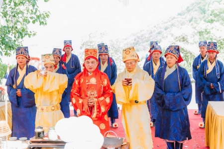 Lễ hội "Hướng về cội nguồn – Tri ân Tiên Tổ" tôn vinh Đức Thần Nông