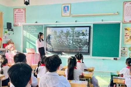 Hướng dẫn chính sách tinh giản biên chế với hiệu trưởng, phó hiệu trưởng dôi dư sau sắp xếp