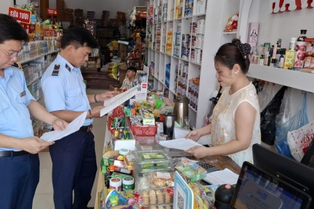 Ninh Bình tăng cường tuyên truyền, kiểm soát hàng hóa dịp Tết Trung thu