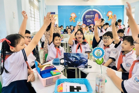 Hà Nội đưa giáo dục AI vào 100% trường học từ lớp 1 đến lớp 12