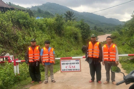 Quảng Trị: Mưa lớn gây chia cắt tạm thời nhiều khu vực biên giới