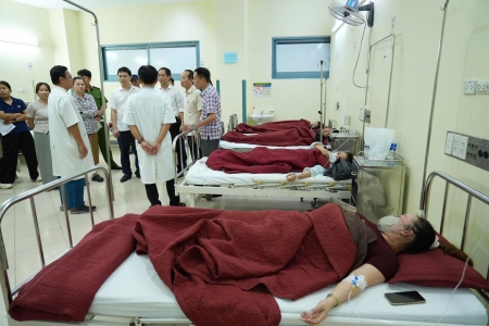Khẩn trương điều tra nguyên nhân 47 công nhân dệt may nhập viện nghi ngộ độc