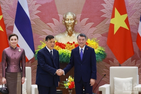 Thủ tướng Lê Minh Hưng hội kiến Nhà vua Vương quốc Thái Lan Maha Vajiralongkorn Phra Vajiraklaochaoyuhua