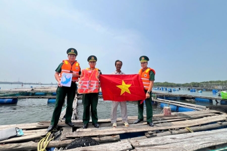 Đồn Biên phòng Long Sơn tuyên truyền pháp luật cho ngư dân