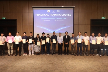 Cục Đăng kiểm Việt Nam phối hợp với VinFast tổ chức khóa đào tạo nâng cao năng lực kiểm thử ô tô