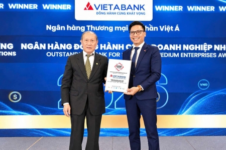 VIETABANK lần thứ 2 liên tiếp nhận giải thưởng “Ngân hàng đồng hành cùng doanh nghiệp nhỏ và vừa”