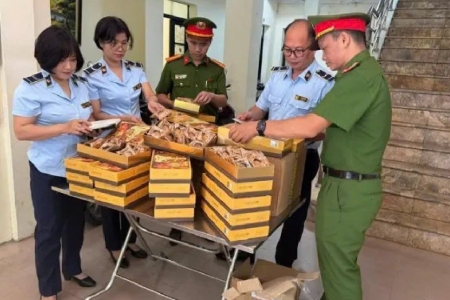 Hà Nội: Công an phát hiện 266 vụ vi phạm về buôn lậu, gian lận thương mại và hàng giả trong tháng 9