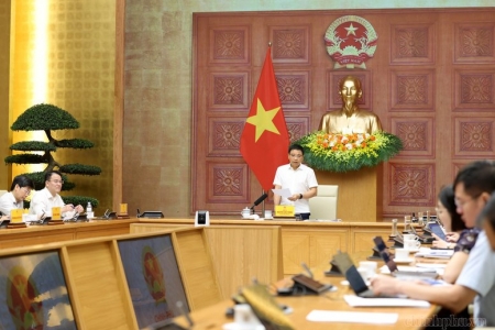 Phó Thủ tướng yêu cầu rà soát, không để giá hàng hóa tăng bất hợp lý