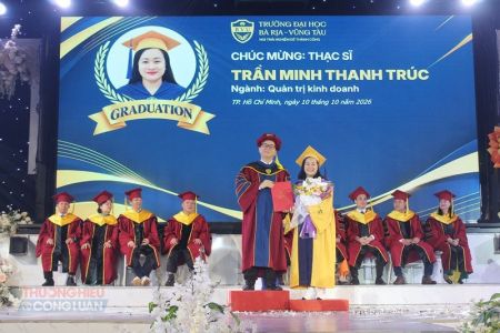 BVU trao bằng tốt nghiệp, vinh danh 580 tân thạc sỹ, cử nhân