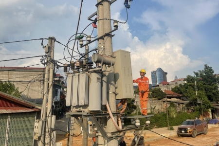 Công ty Điện lực Cao Bằng: Điện lưới quốc gia được cấp đến 100% xã, phường