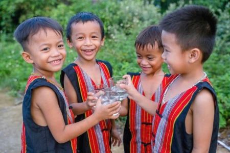 Lifestart Foundatio tài trợ 11 hệ thống lọc nước cho trường học ở Đà Nẵng