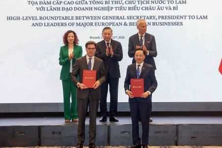 Vinachem và Air Liquide trao biên bản ghi nhớ hợp tác trước sự chứng kiến của Tổng Bí thư, Chủ tịch nước Tô Lâm