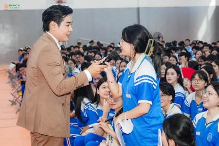 Đà Nẵng: Khởi động chương trình chăm sóc sức khỏe tinh thần, hướng nghiệp cho học sinh