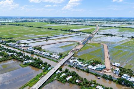 An Giang xây dựng chuỗi logistics gắn với cửa khẩu