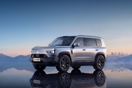 Dongfeng M-Hero X700: SUV địa hình công nghệ Huawei, chạy điện tới 360 km