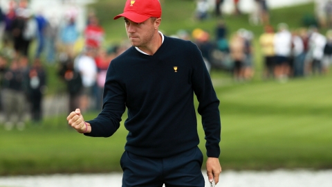 Justin Thomas ẵm giải thưởng cầu thủ của năm tại PGA Tour