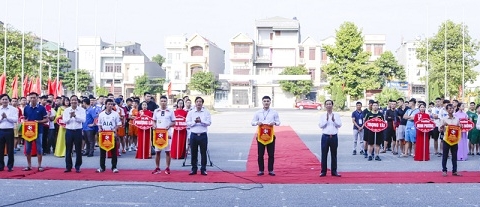 Phú thọ: Khai mạc Giải bóng đá thanh niên thành phố Việt Trì năm 2020