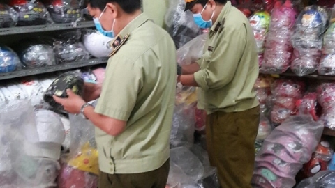 Thu giữ hơn 1.000 chiếc mũ bảo hiểm giả nhãn hiệu Nón Sơn