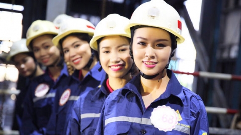 Từ 1/2/2021: Chính sách mới cho lao động nữ