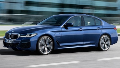 BMW là hãng xe sang bán chạy nhất tại Mỹ năm 2020