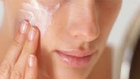 Thu hồi trên toàn quốc sản phẩm kem thoa mặt IQ