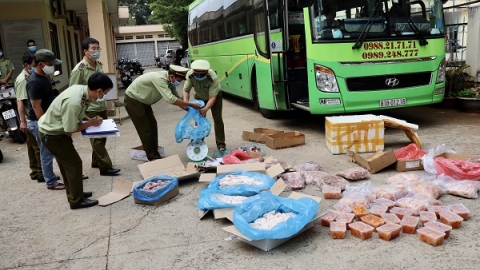 Cục QLTT tỉnh Đắk Lắk: Quyết liệt đấu tranh chống hàng giả, kiểm soát thị trường dịp Tết