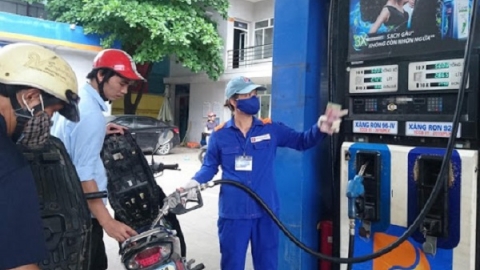 Kinh doanh xăng dầu: Xây dựng cơ chế mới về điều hành giá