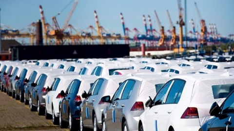 Việt Nam nhập hơn 2.500 ô tô trong nửa đầu tháng 1/2021