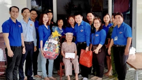 Bình Dương: Thị đoàn Bến Cát phối hợp tổ chức hoạt động tình nguyện vì cộng đồng mừng Xuân Tân Sửu