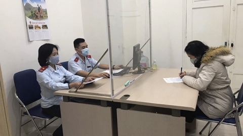 Hà Nội xử phạt 4 chủ tài khoản Facebook do đăng tin giả về dịch Covid-19