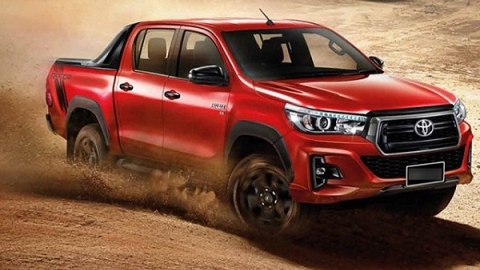 Toyota Việt Nam triệu hồi gần 2.000 chiếc bán tải Hilux