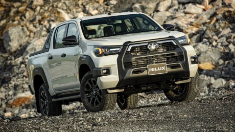 Nguy cơ mất trợ lực phanh, Toyota triệu hồi gần 2.000 xe bán tải Hilux
