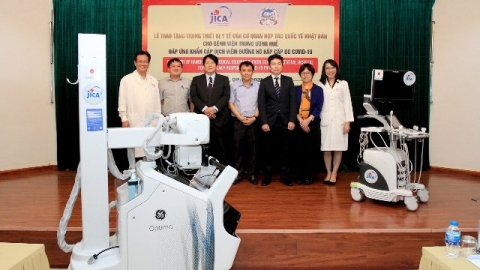 JICA trao tặng 3 thiết bị y tế, tổng trị giá gần 480.000 USD cho Bệnh viện Trung ương Huế