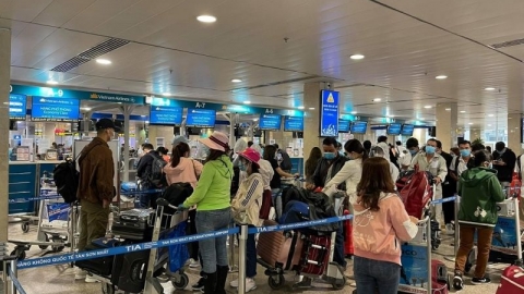 Lên phương án giảm ùn tắc dịp 30/4 - 1/5 tại sân bay Tân Sơn Nhất